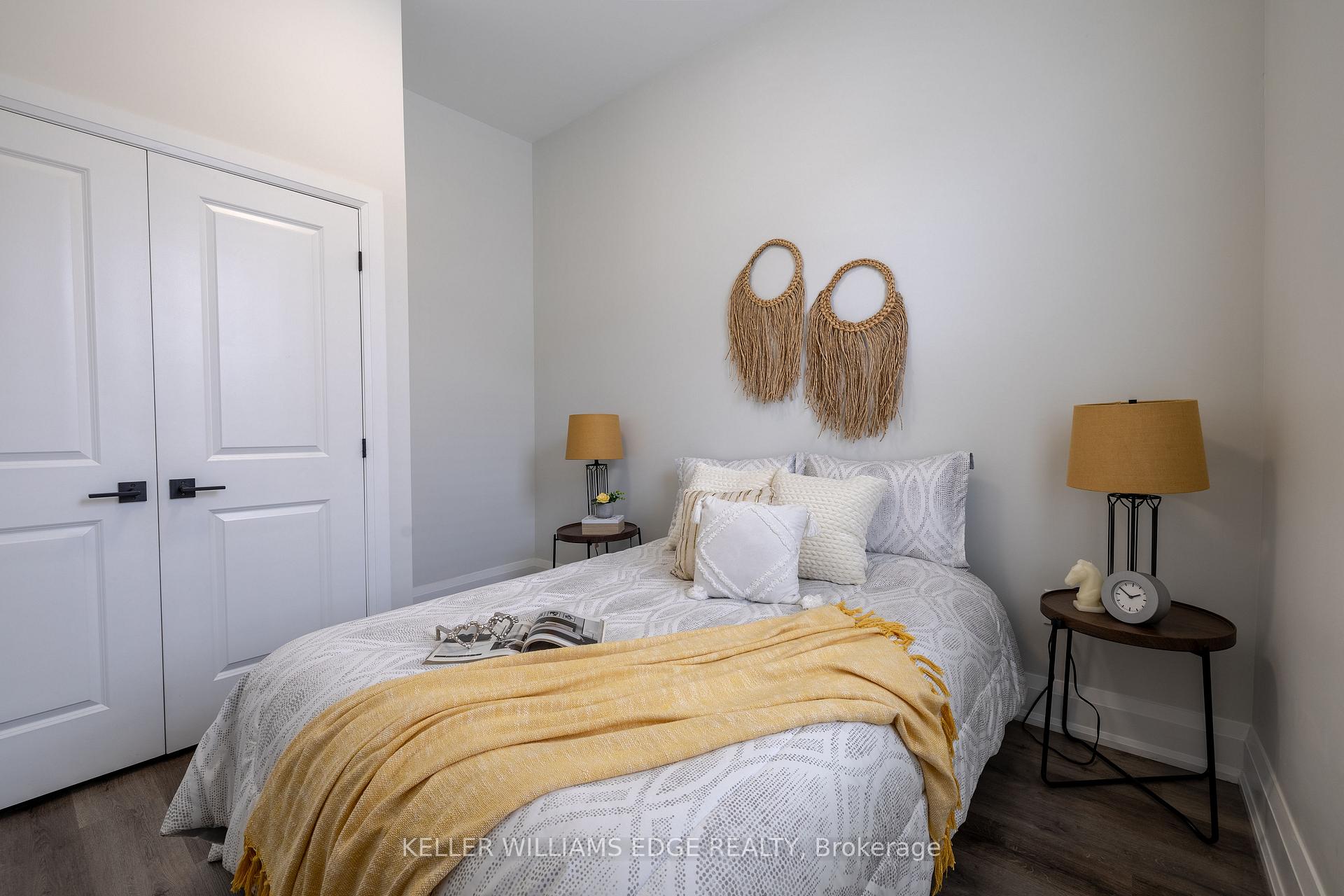 Photo 12 of 5 Florence Street, Hamilton, Strathcona — HOMEH
