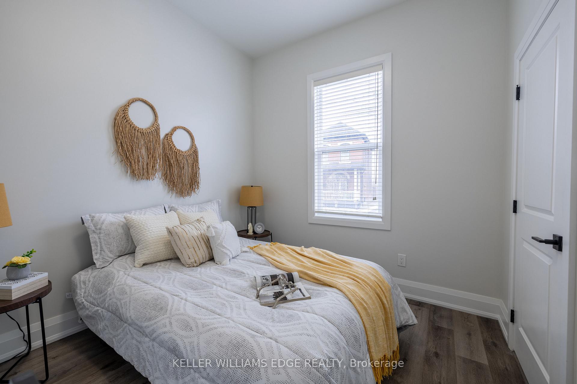 Photo 14 of 5 Florence Street, Hamilton, Strathcona — HOMEH