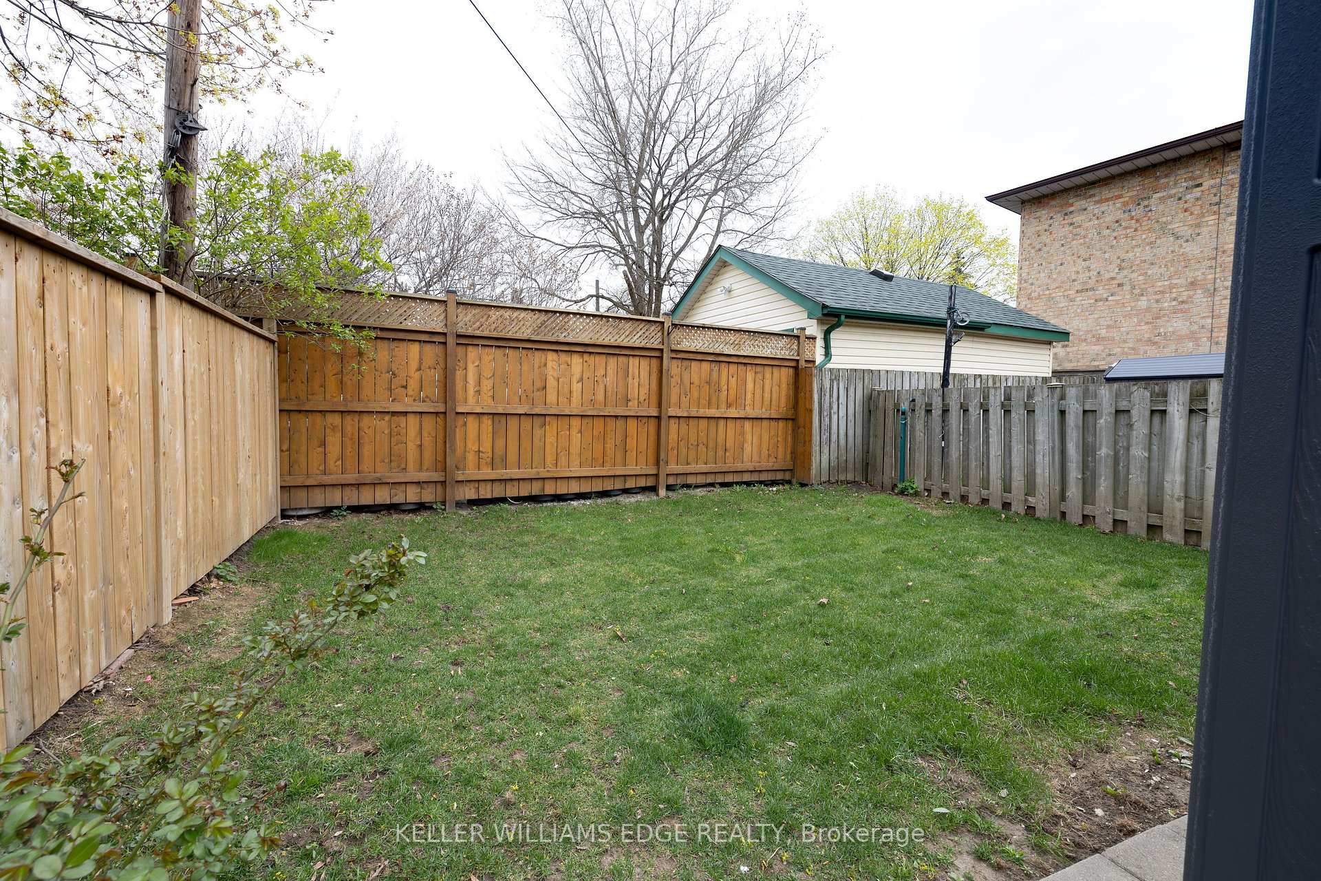 Photo 23 of 5 Florence Street, Hamilton, Strathcona — HOMEH