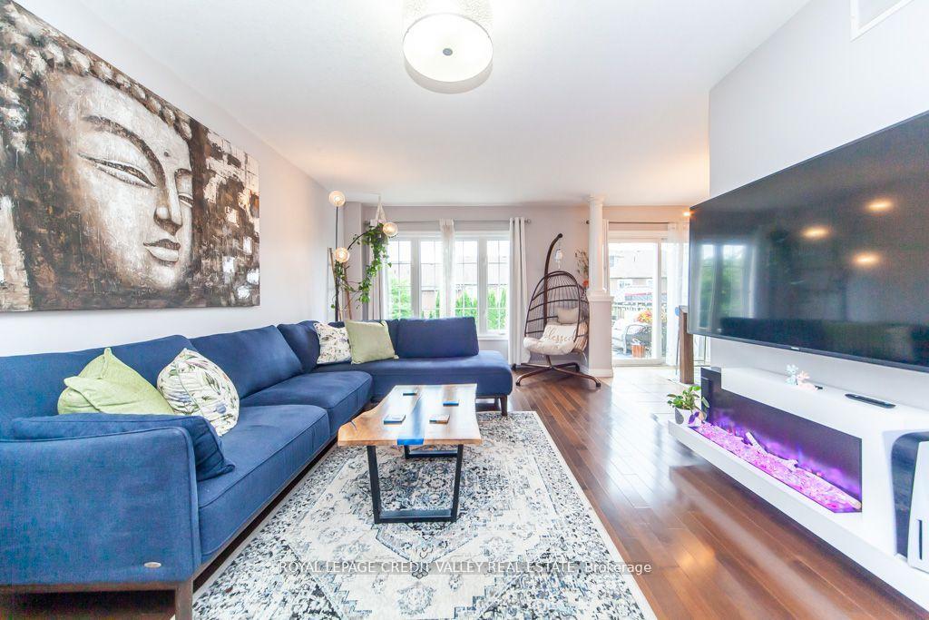Photo 10 of 55 Rockcliffe Drive, Kitchener — HOMEH