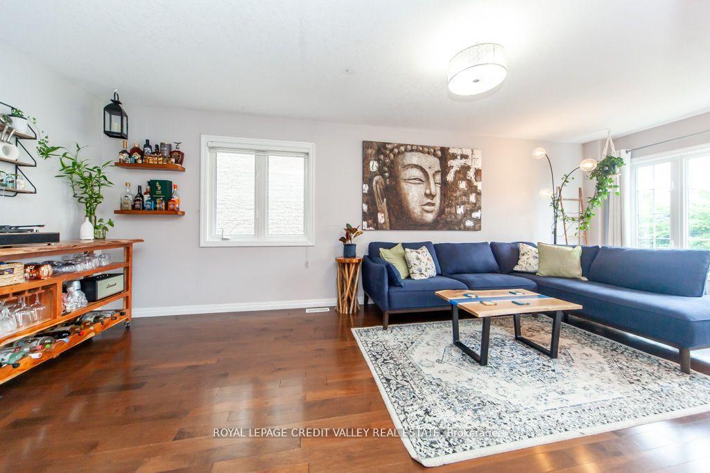 Photo 11 of 55 Rockcliffe Drive, Kitchener — HOMEH