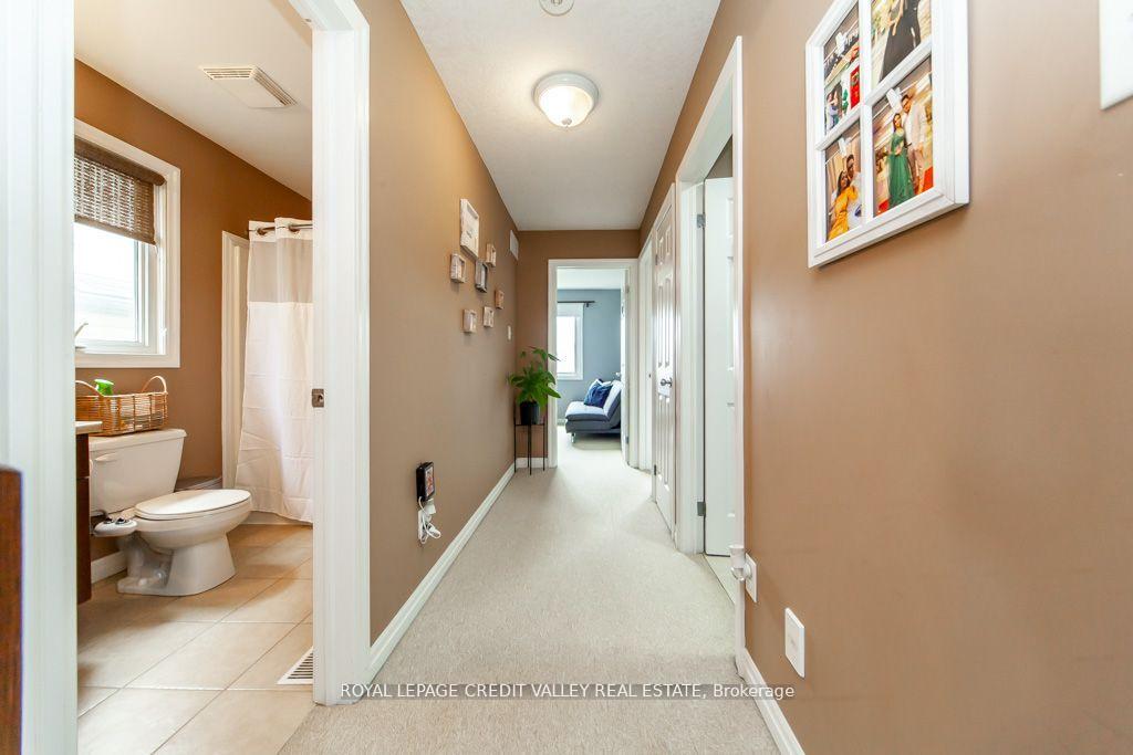 Photo 17 of 55 Rockcliffe Drive, Kitchener — HOMEH