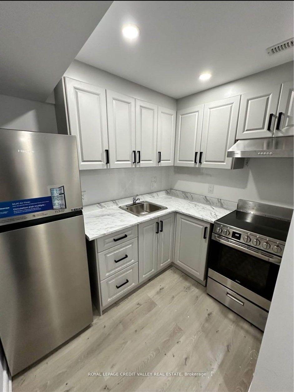 Photo 27 of 55 Rockcliffe Drive, Kitchener — HOMEH