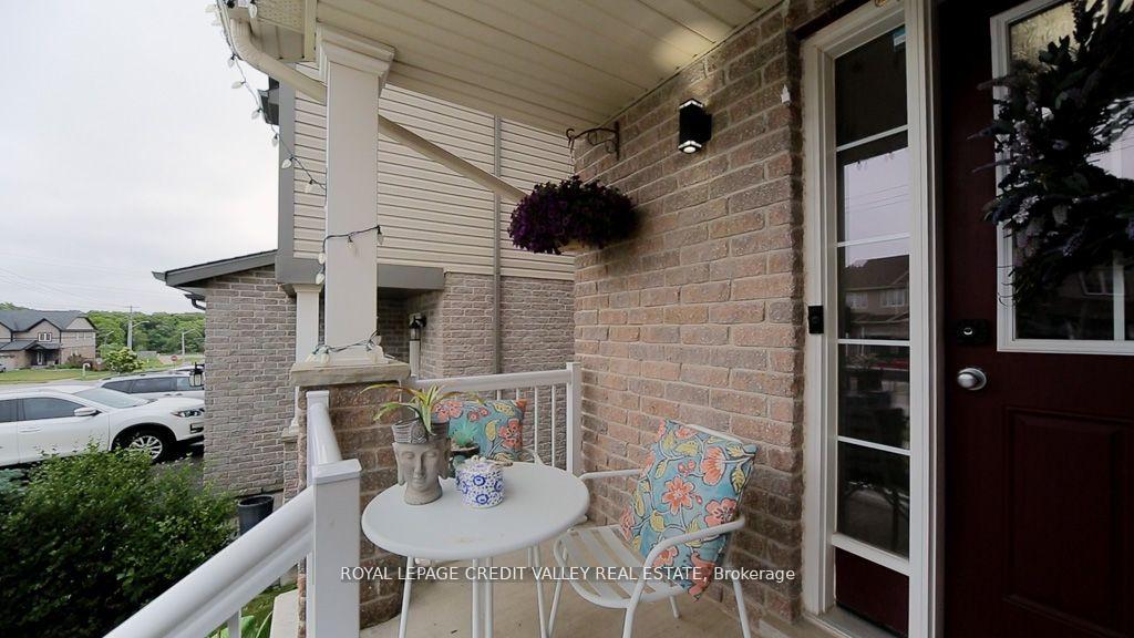Photo 30 of 55 Rockcliffe Drive, Kitchener — HOMEH