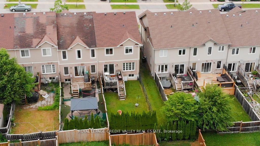 Photo 33 of 55 Rockcliffe Drive, Kitchener — HOMEH