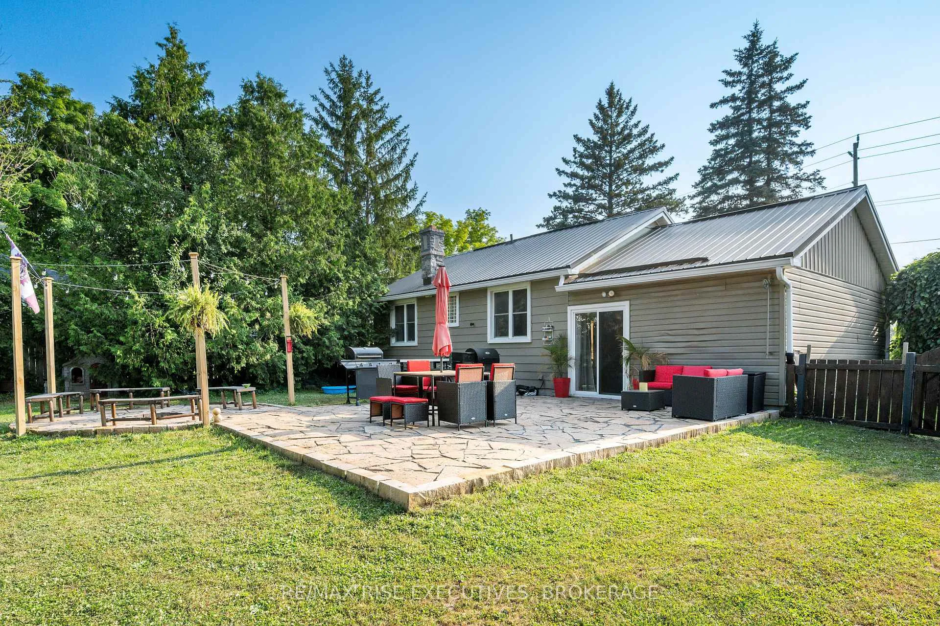Photo 3 of 1224 Westbrook Road, Kingston, City Northwest — HOMEH