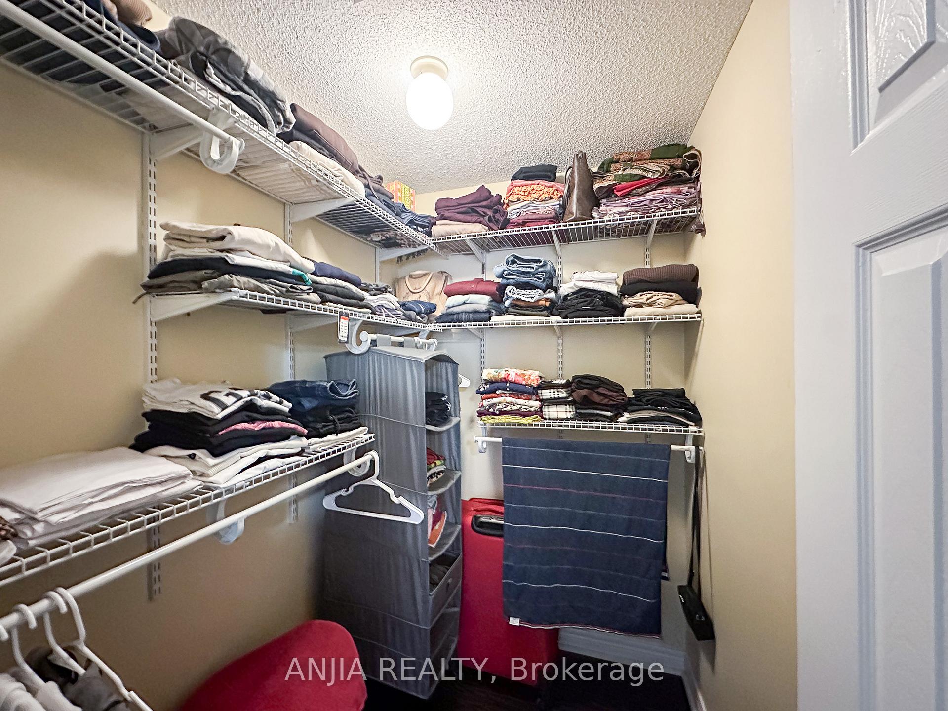 Photo 17 of 40 Cathmar Drive, Markham, Greensborough — HOMEH