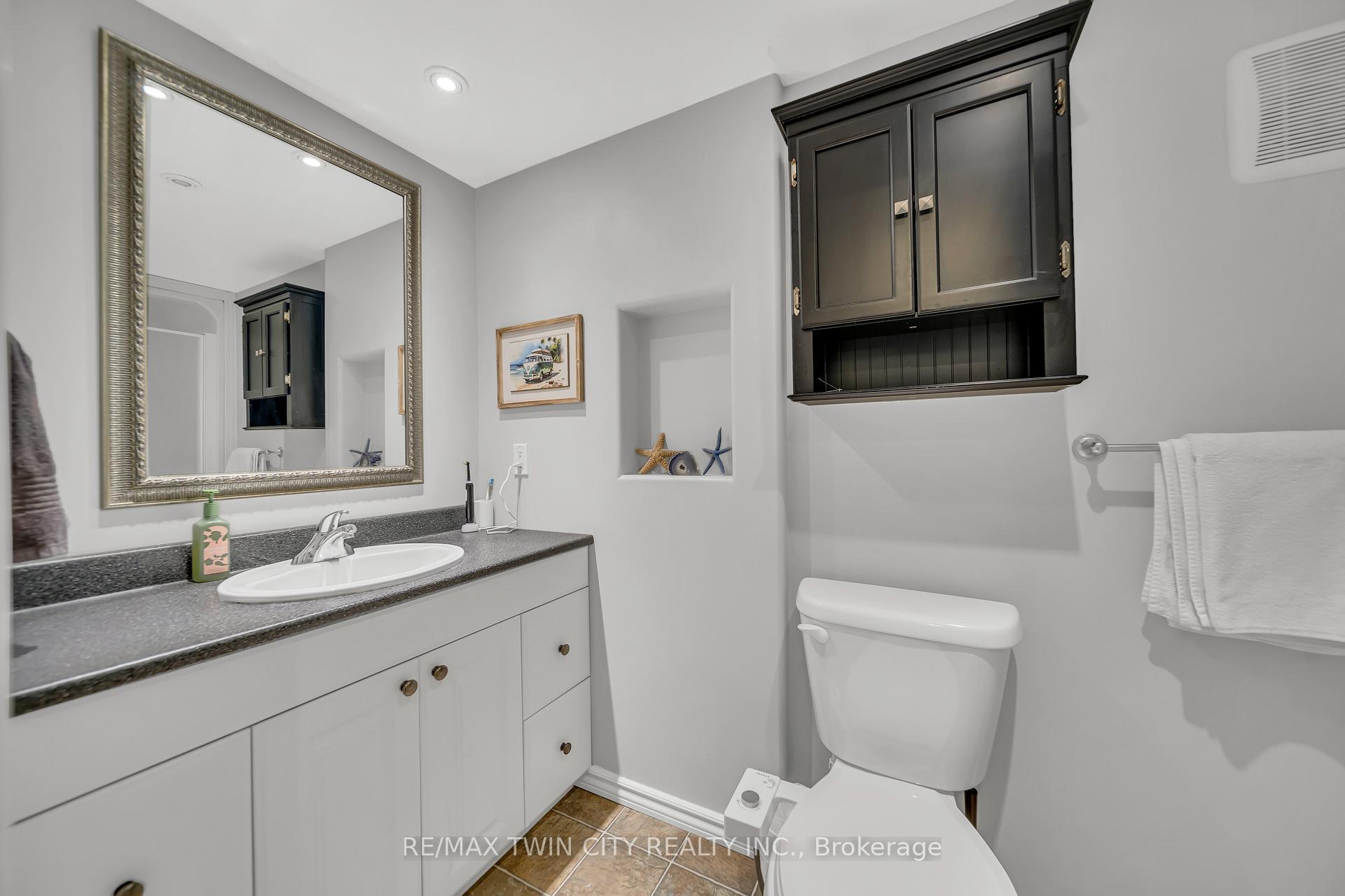 Photo 34 of 126 Winding Way, Kitchener — HOMEH