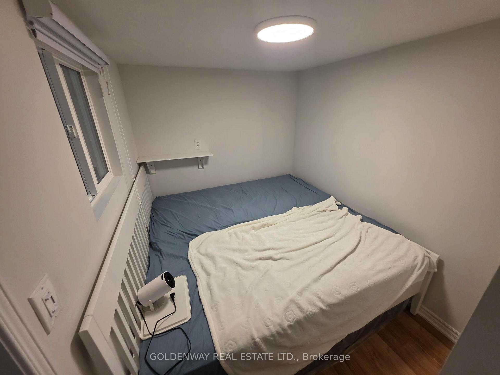 Photo 31 of 129 Major Buttons Drive, Markham, Sherwood-Amberglen — HOMEH