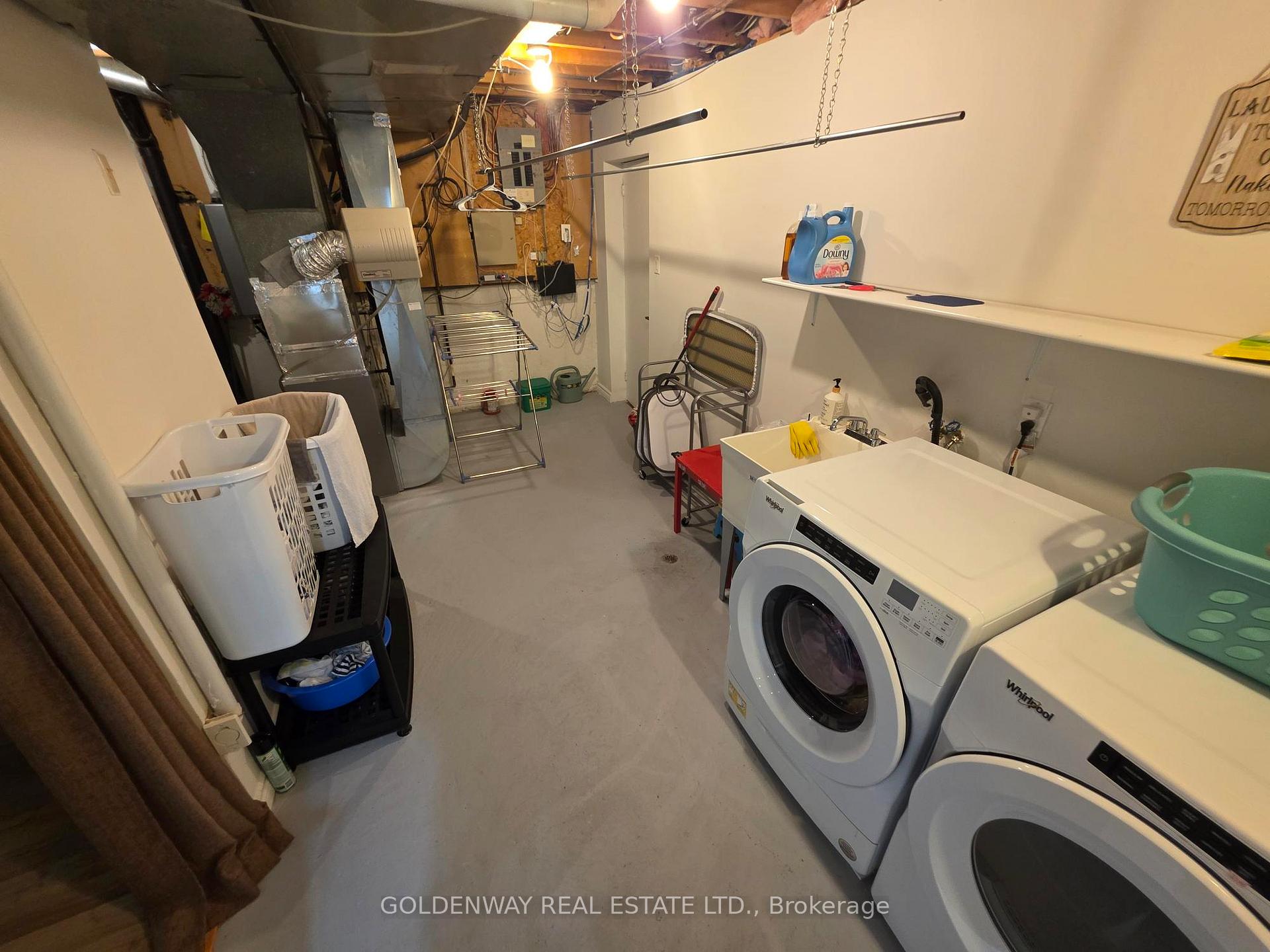 Photo 33 of 129 Major Buttons Drive, Markham, Sherwood-Amberglen — HOMEH