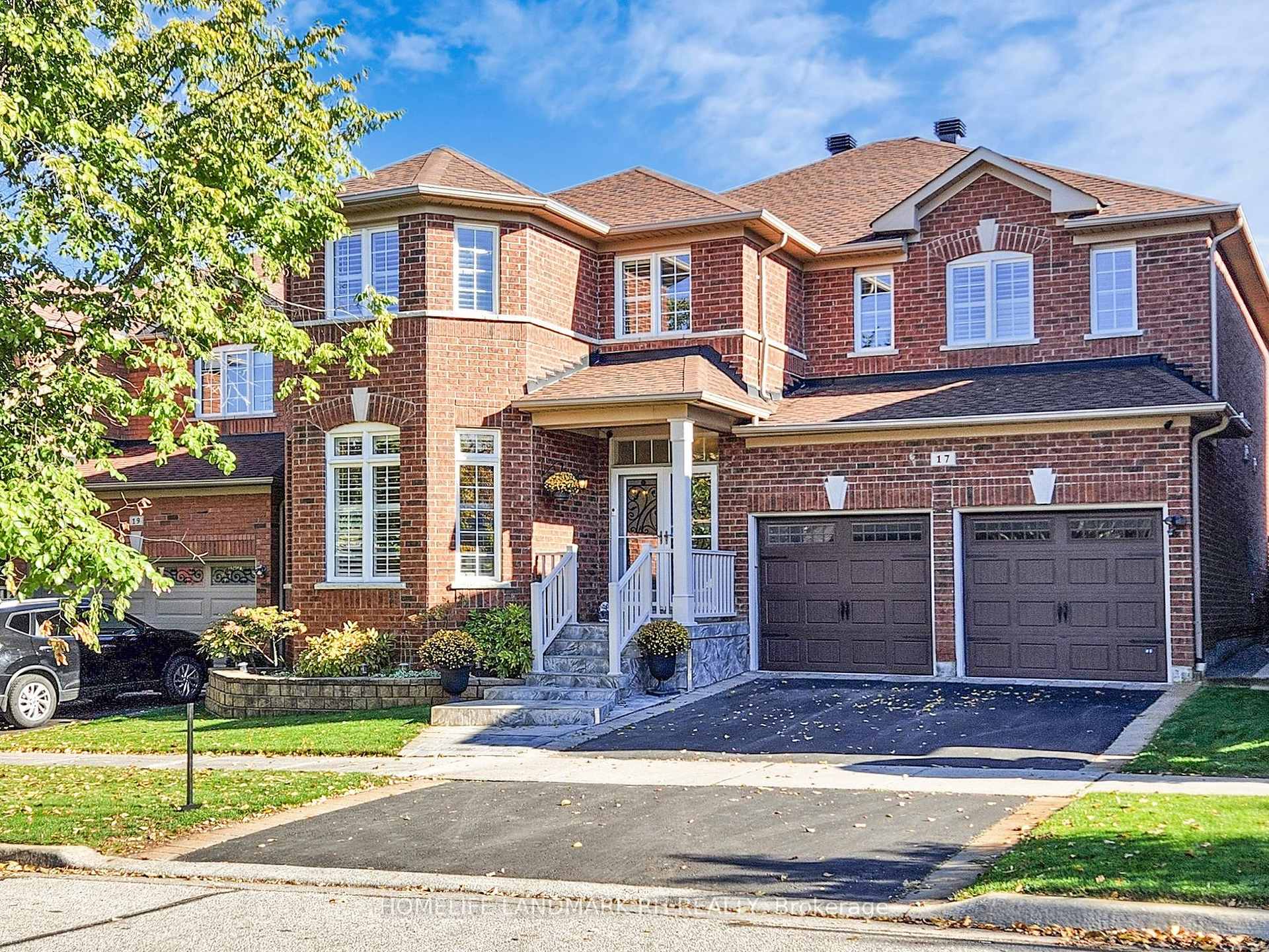 Photo 1 of 17 Gordon Weeden Road, Markham, Greensborough — HOMEH