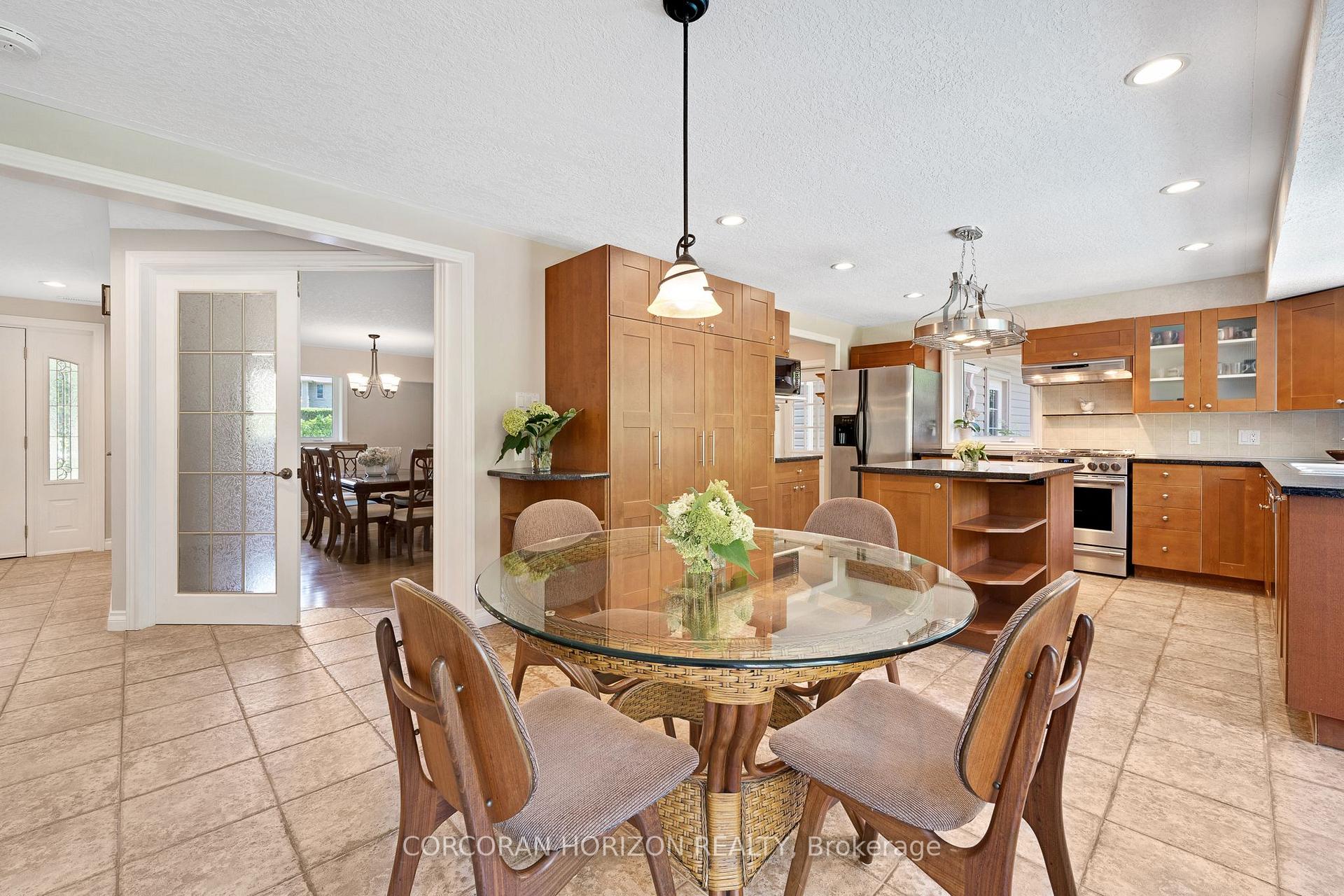 Photo 8 of 8 Sunbridge Crescent, Kitchener — HOMEH