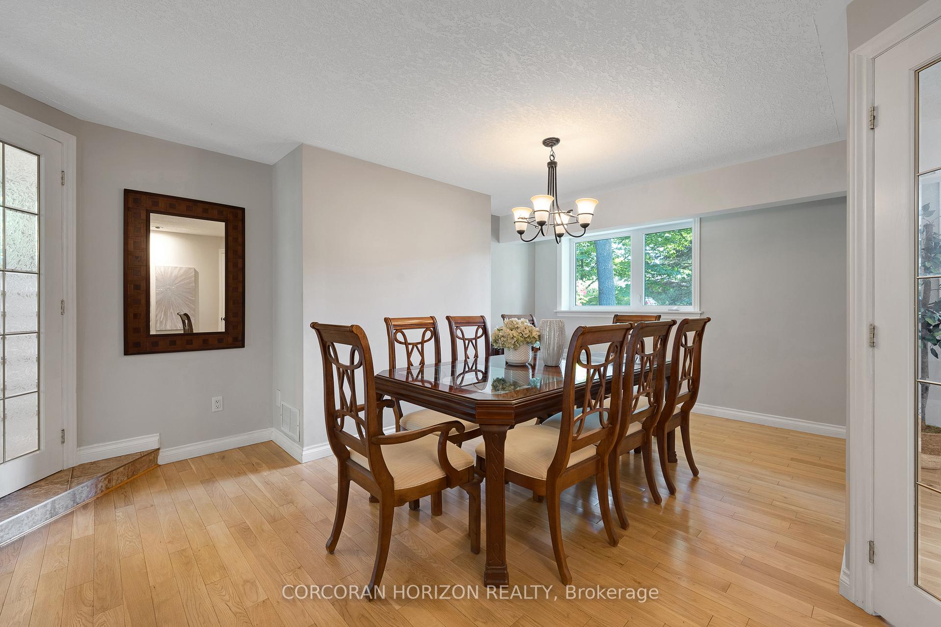 Photo 14 of 8 Sunbridge Crescent, Kitchener — HOMEH