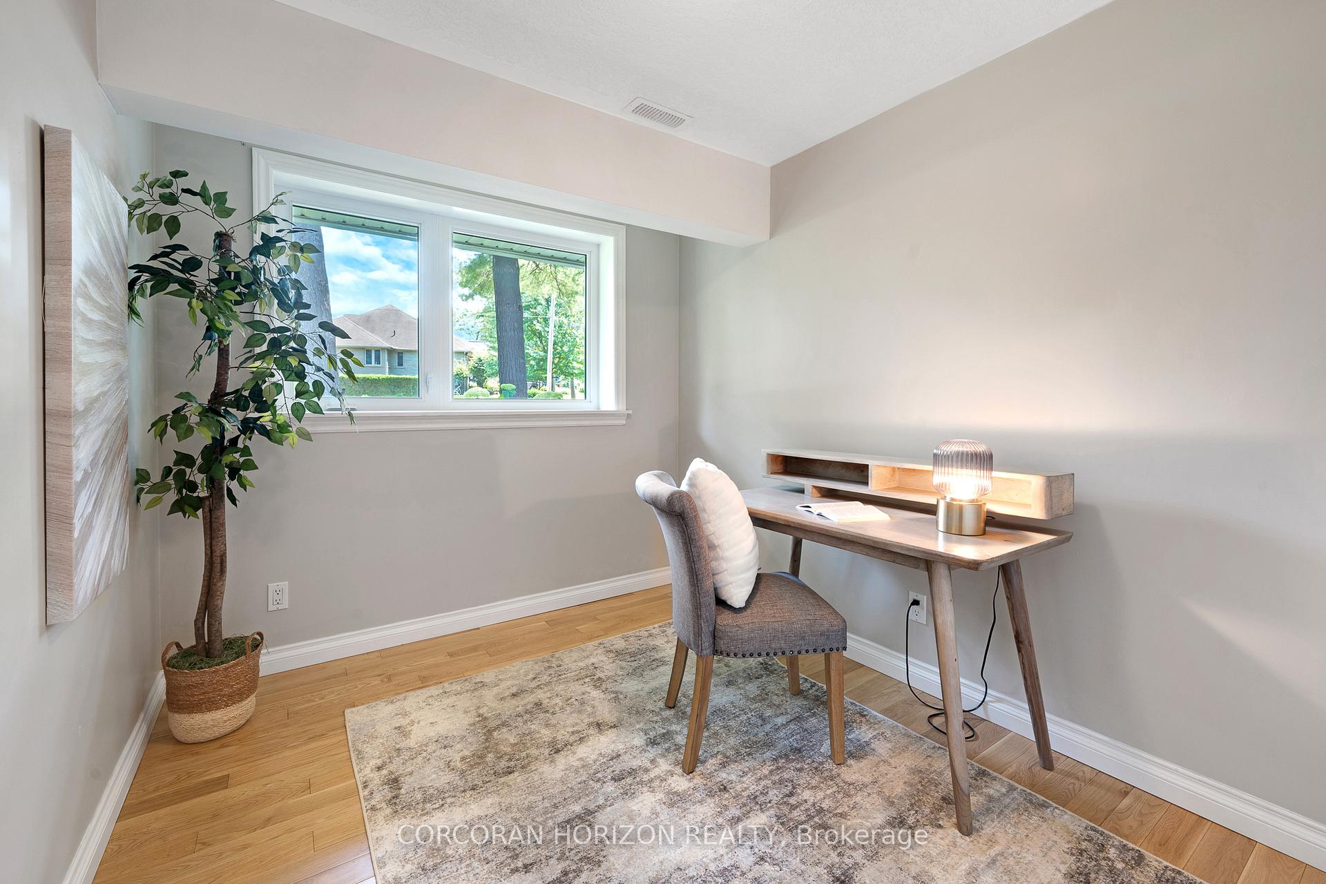 Photo 15 of 8 Sunbridge Crescent, Kitchener — HOMEH