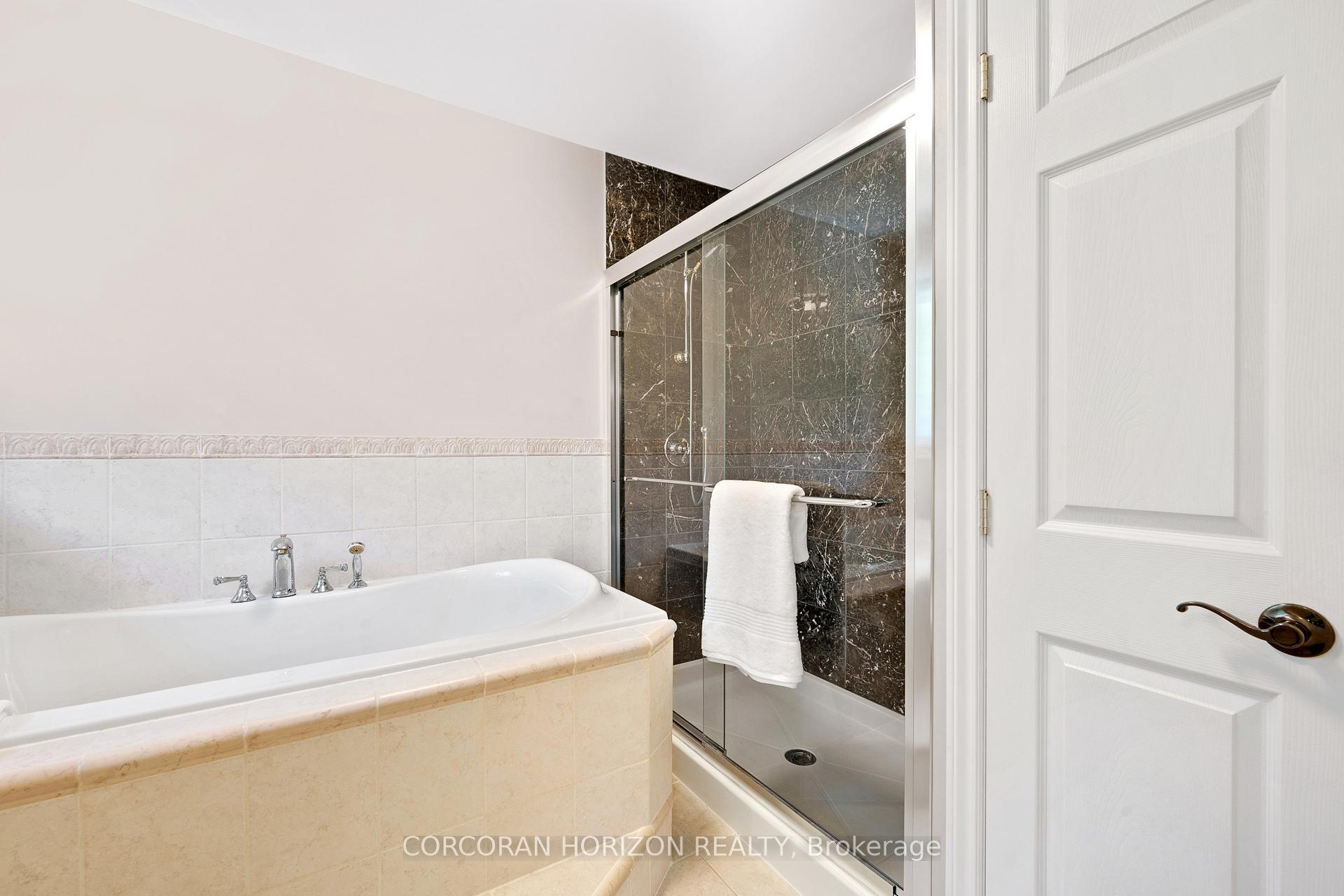 Photo 25 of 8 Sunbridge Crescent, Kitchener — HOMEH