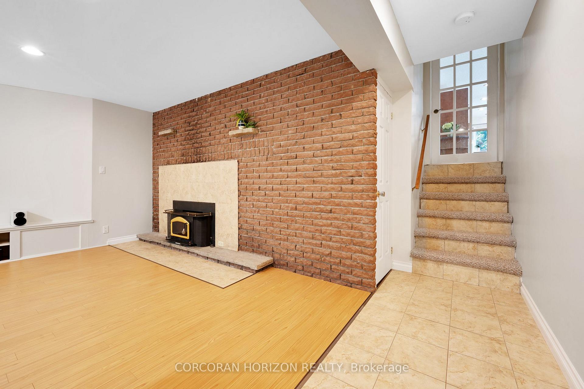 Photo 26 of 8 Sunbridge Crescent, Kitchener — HOMEH