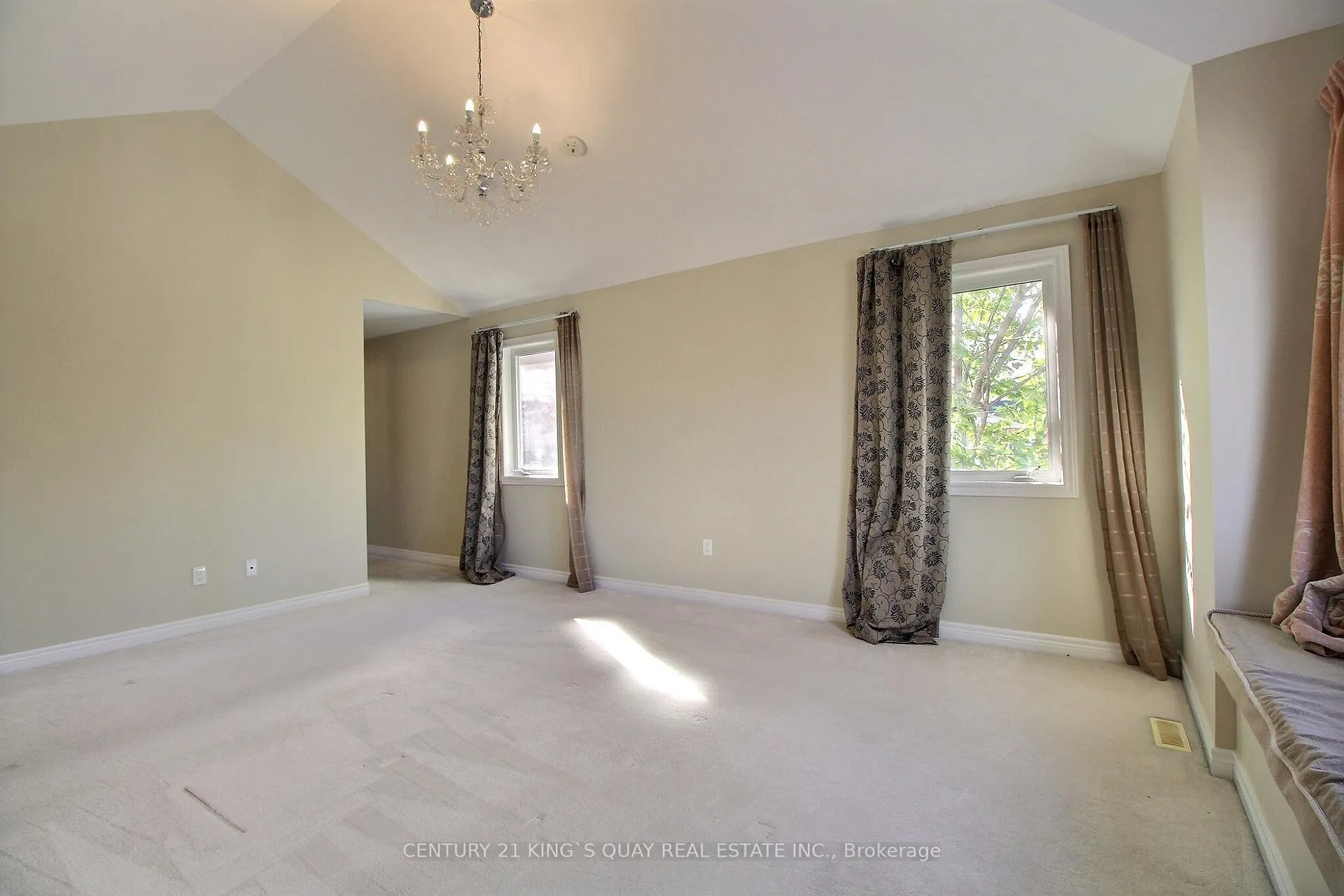 Photo 13 of 60 The Fairways, Markham, Angus Glen — HOMEH