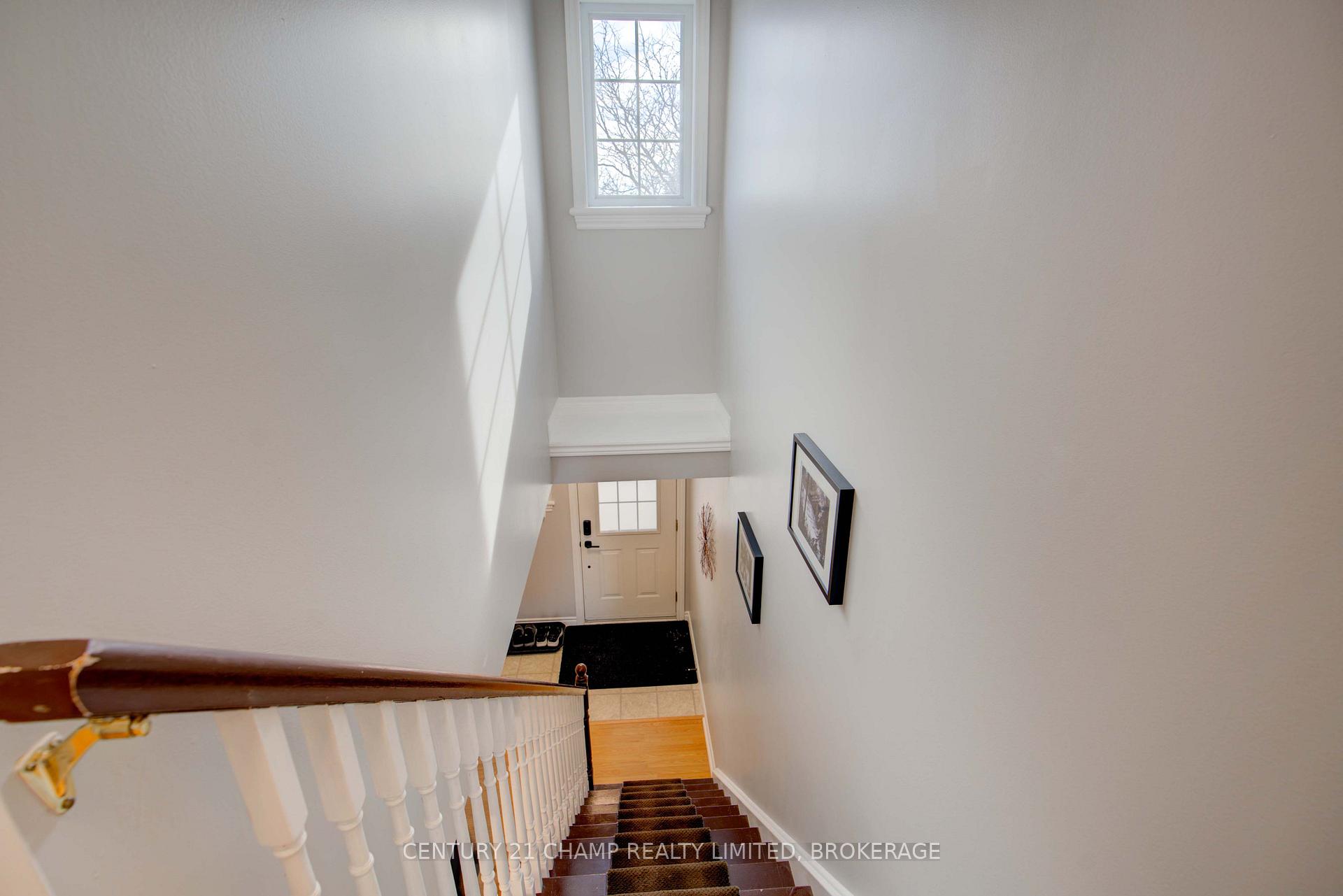 Photo 3 of 15 Raycraft Drive, Loyalist, Amherstview — HOMEH