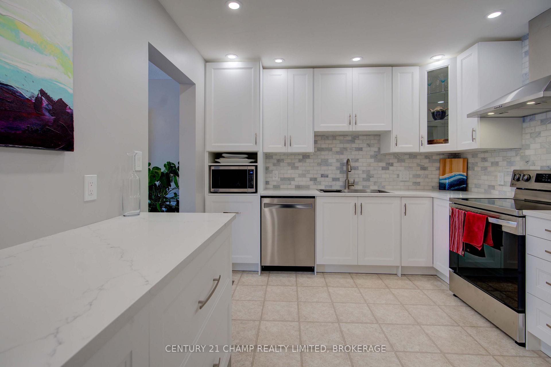 Photo 17 of 15 Raycraft Drive, Loyalist, Amherstview — HOMEH