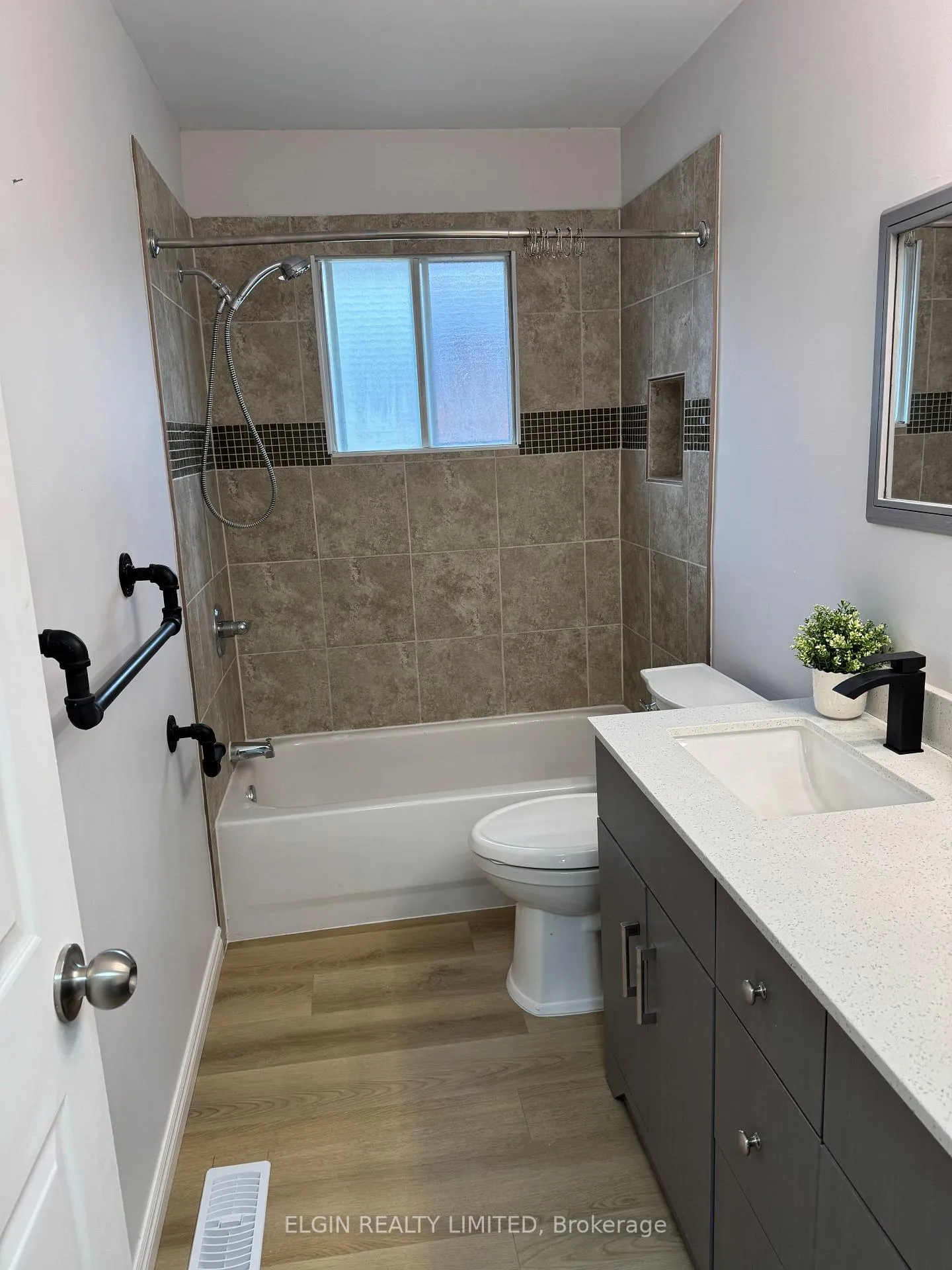 Photo 14 of 213 Highview Drive, St. Thomas — HOMEH