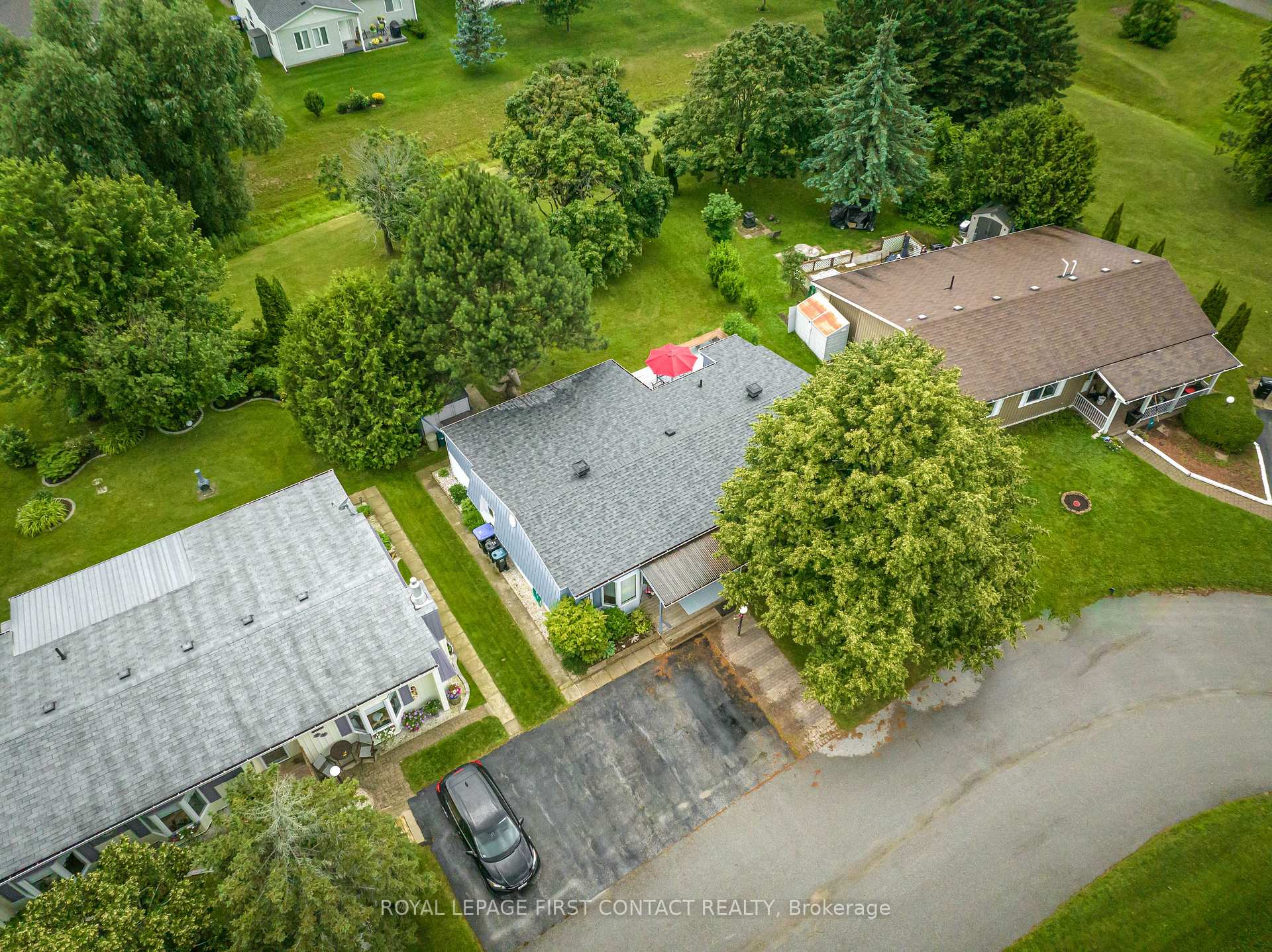Photo 18 of 20 Comforts Cove, Innisfil, Alcona — HOMEH