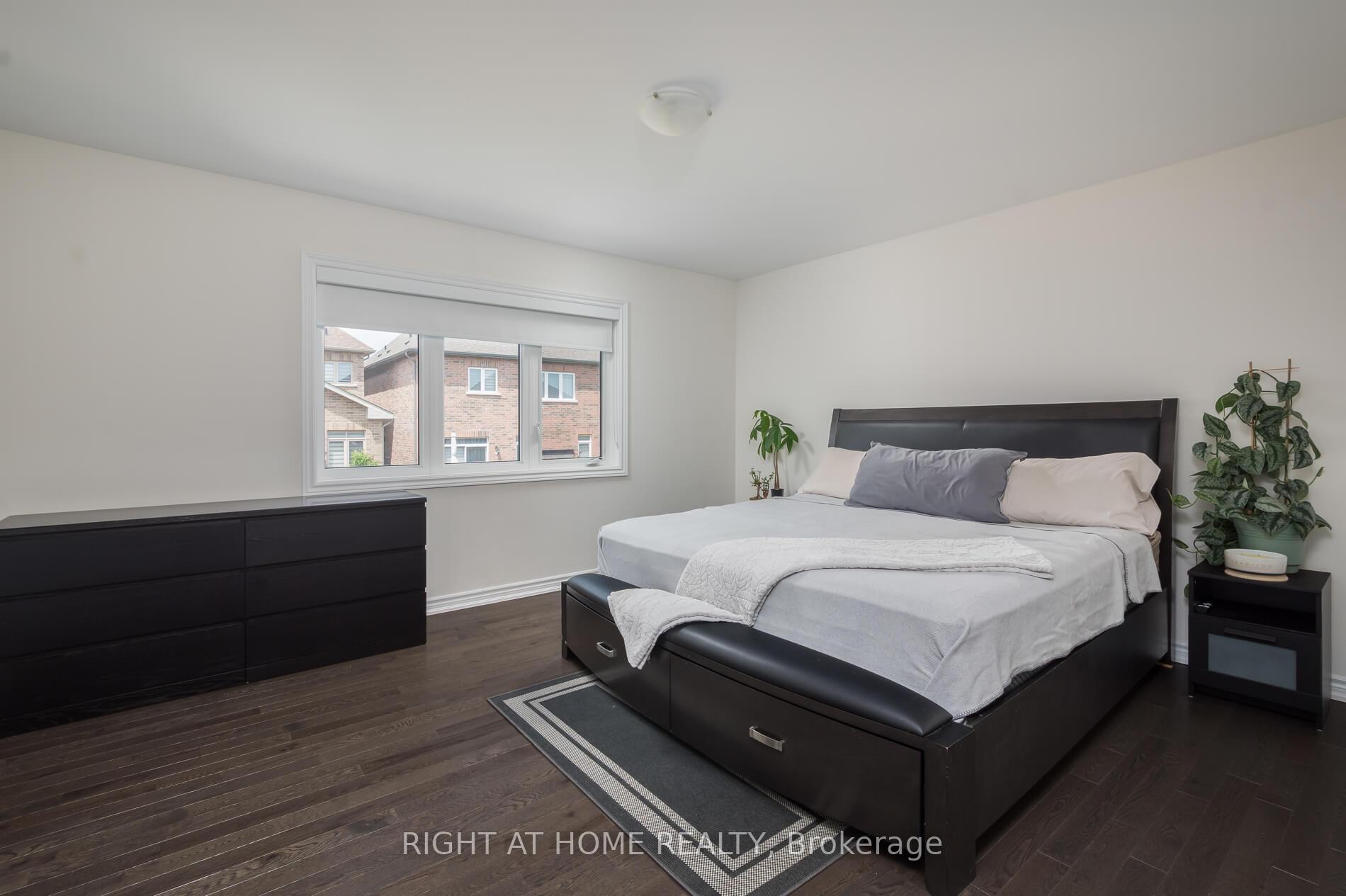 Photo 21 of 2191 Grainger Loop, Innisfil, Alcona — HOMEH