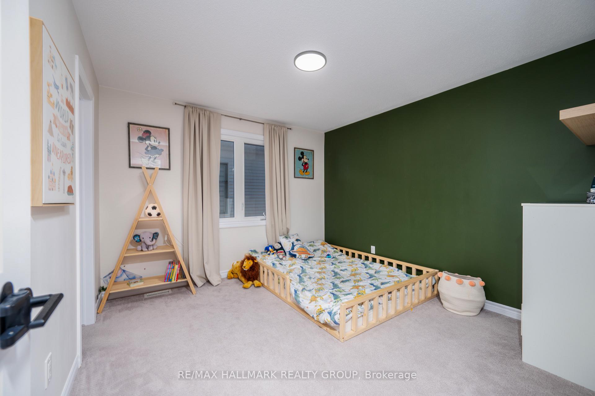 Photo 17 of 59 Defence Street, Ottawa, Kanata - Emerald Meadows/Trailwest — HOMEH