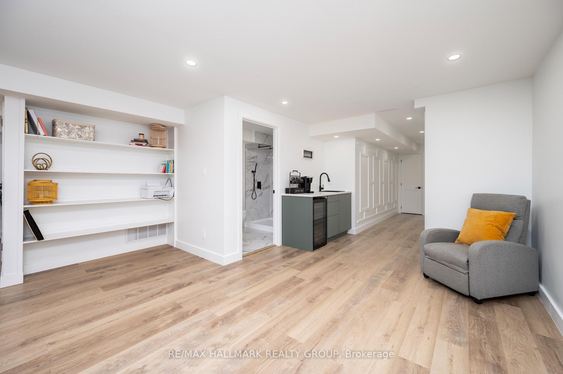 Photo 27 of 59 Defence Street, Ottawa, Kanata - Emerald Meadows/Trailwest — HOMEH