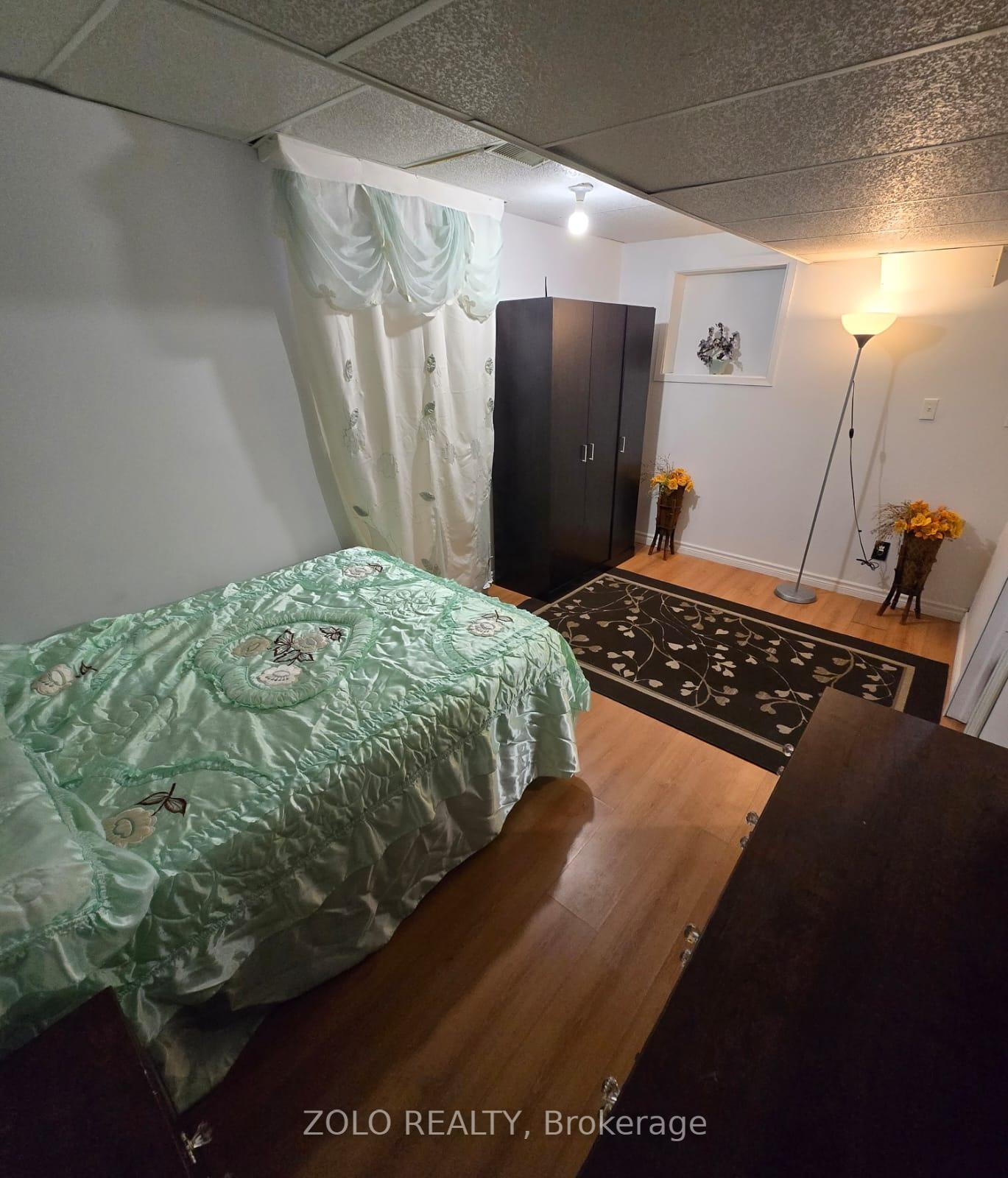 Photo 4 of 283 Grey Fox Drive, Kitchener — HOMEH