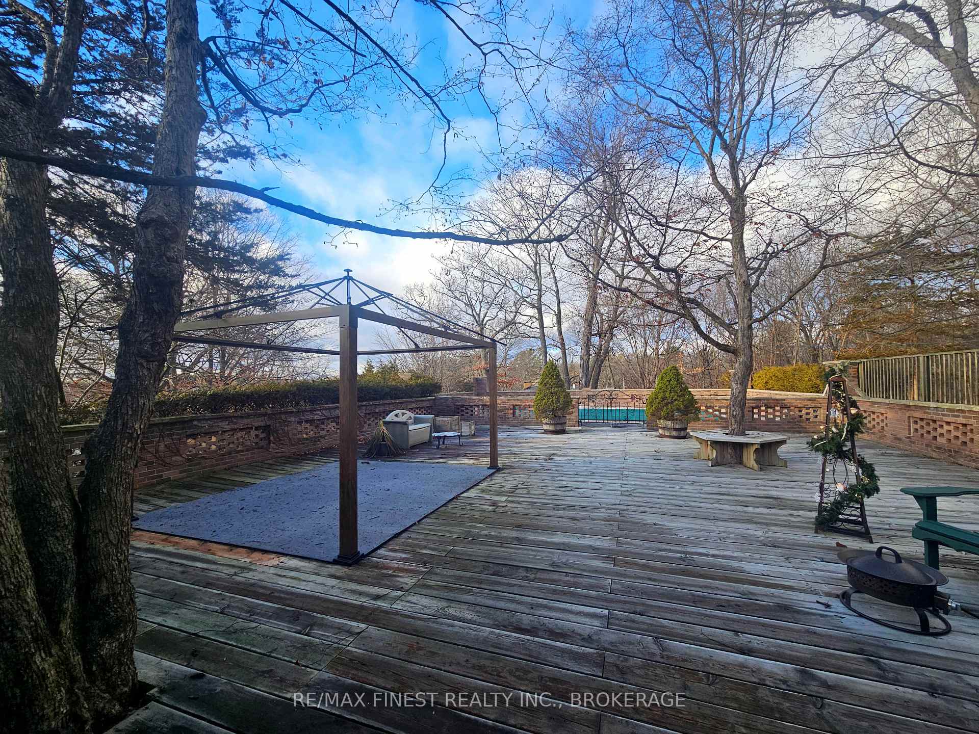 Photo 6 of 23 Brooklands Park Avenue, Loyalist, Lennox and Addington - South — HOMEH