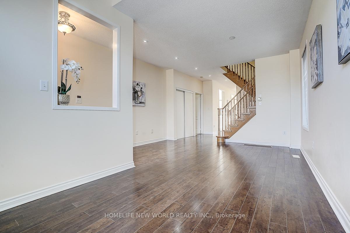 Photo 8 of 582 Fred Mclaren Boulevard, Markham, Wismer — HOMEH