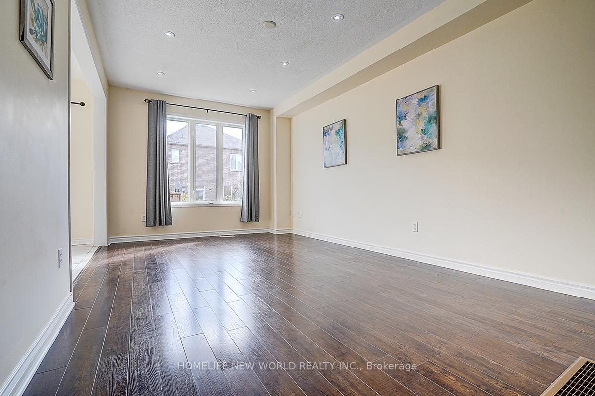 Photo 10 of 582 Fred Mclaren Boulevard, Markham, Wismer — HOMEH