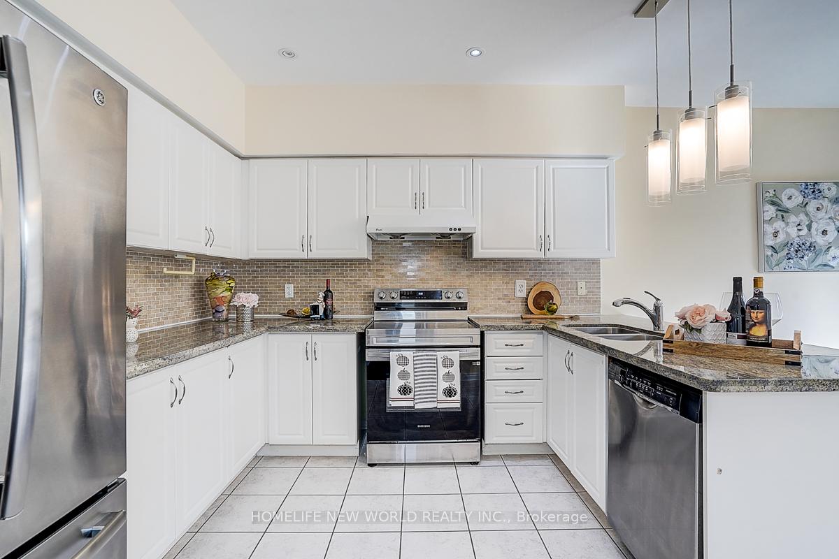 Photo 23 of 582 Fred Mclaren Boulevard, Markham, Wismer — HOMEH