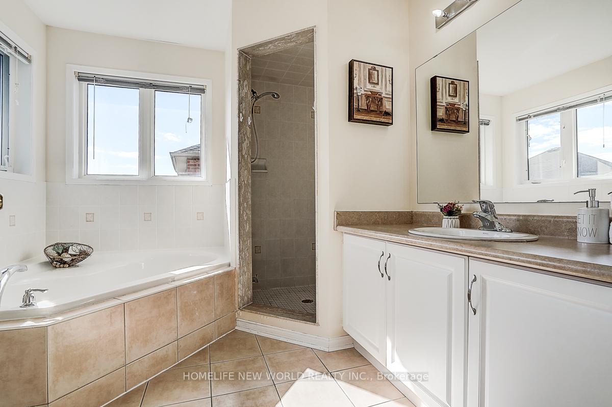 Photo 30 of 582 Fred Mclaren Boulevard, Markham, Wismer — HOMEH
