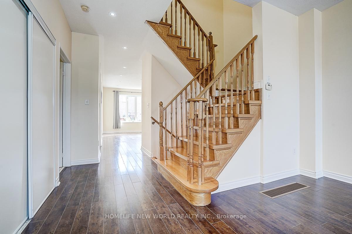 Photo 40 of 582 Fred Mclaren Boulevard, Markham, Wismer — HOMEH