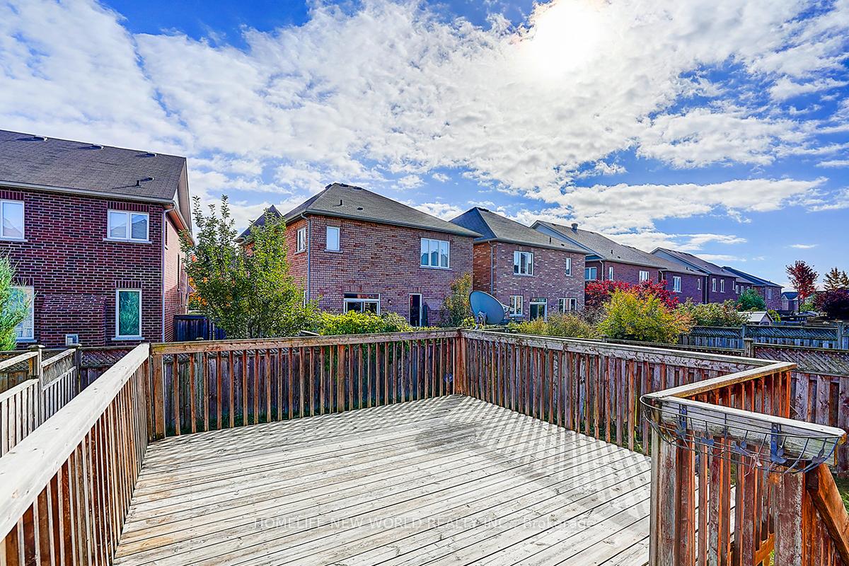 Photo 42 of 582 Fred Mclaren Boulevard, Markham, Wismer — HOMEH