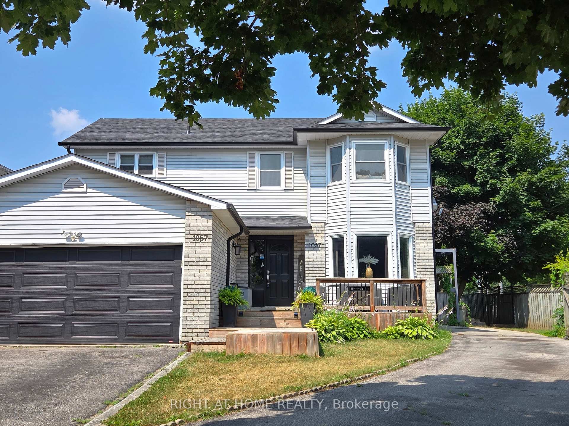 Photo 1 of 1057 Vance Crescent, Innisfil, Alcona — HOMEH