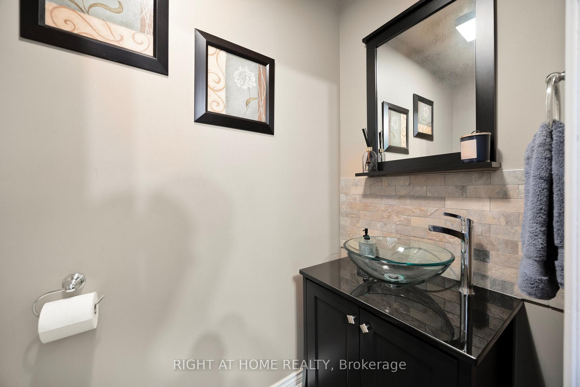 Photo 19 of 1057 Vance Crescent, Innisfil, Alcona — HOMEH
