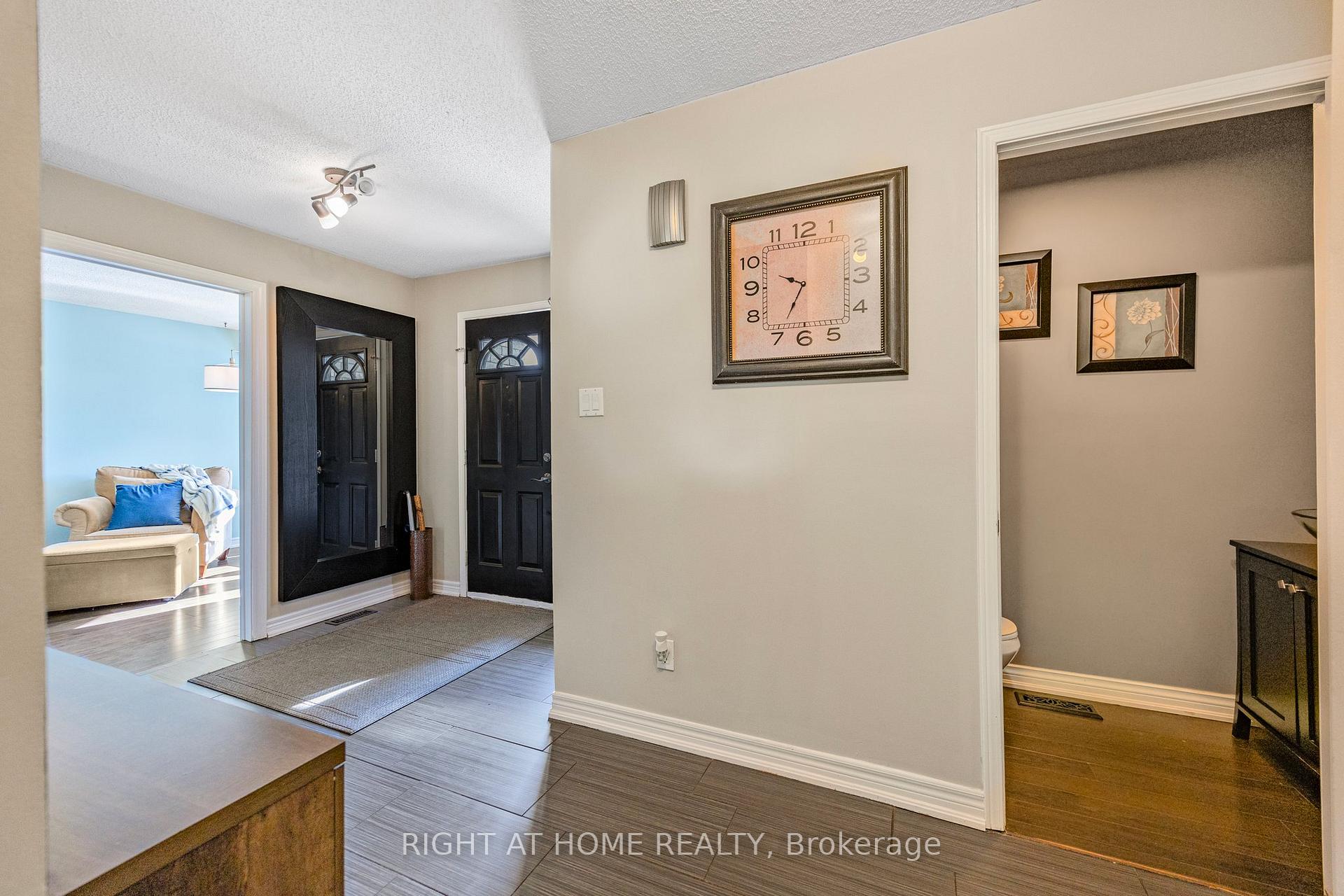 Photo 20 of 1057 Vance Crescent, Innisfil, Alcona — HOMEH