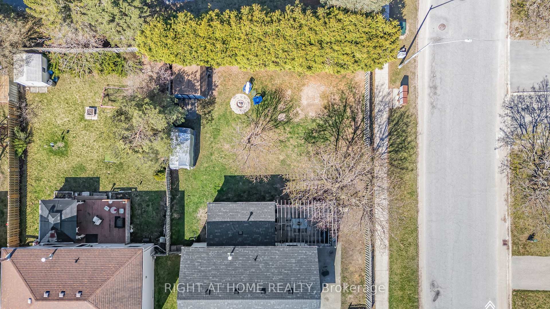 Photo 41 of 1057 Vance Crescent, Innisfil, Alcona — HOMEH