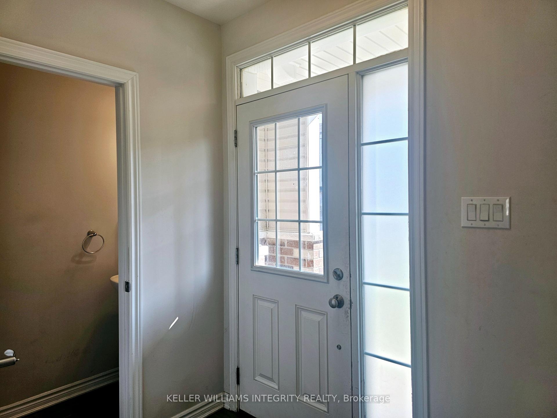 Photo 3 of 568 Roundleaf Way, Ottawa, Kanata - Emerald Meadows/Trailwest — HOMEH