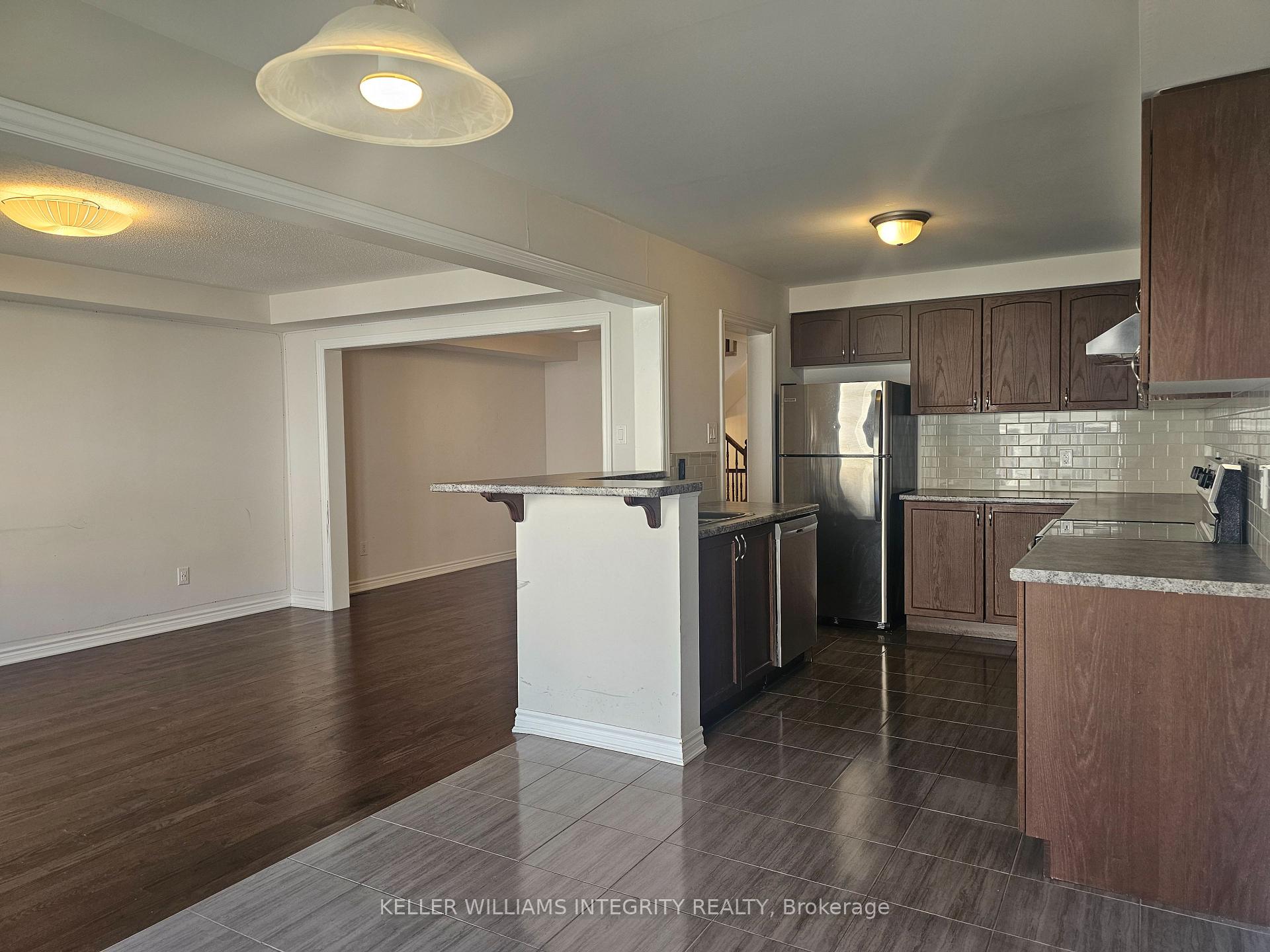 Photo 11 of 568 Roundleaf Way, Ottawa, Kanata - Emerald Meadows/Trailwest — HOMEH