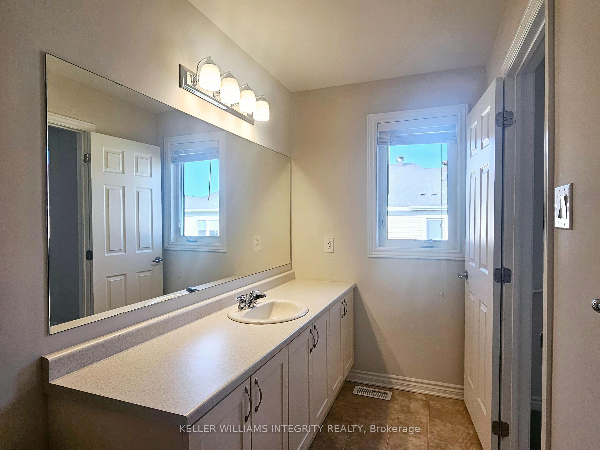 Photo 17 of 568 Roundleaf Way, Ottawa, Kanata - Emerald Meadows/Trailwest — HOMEH