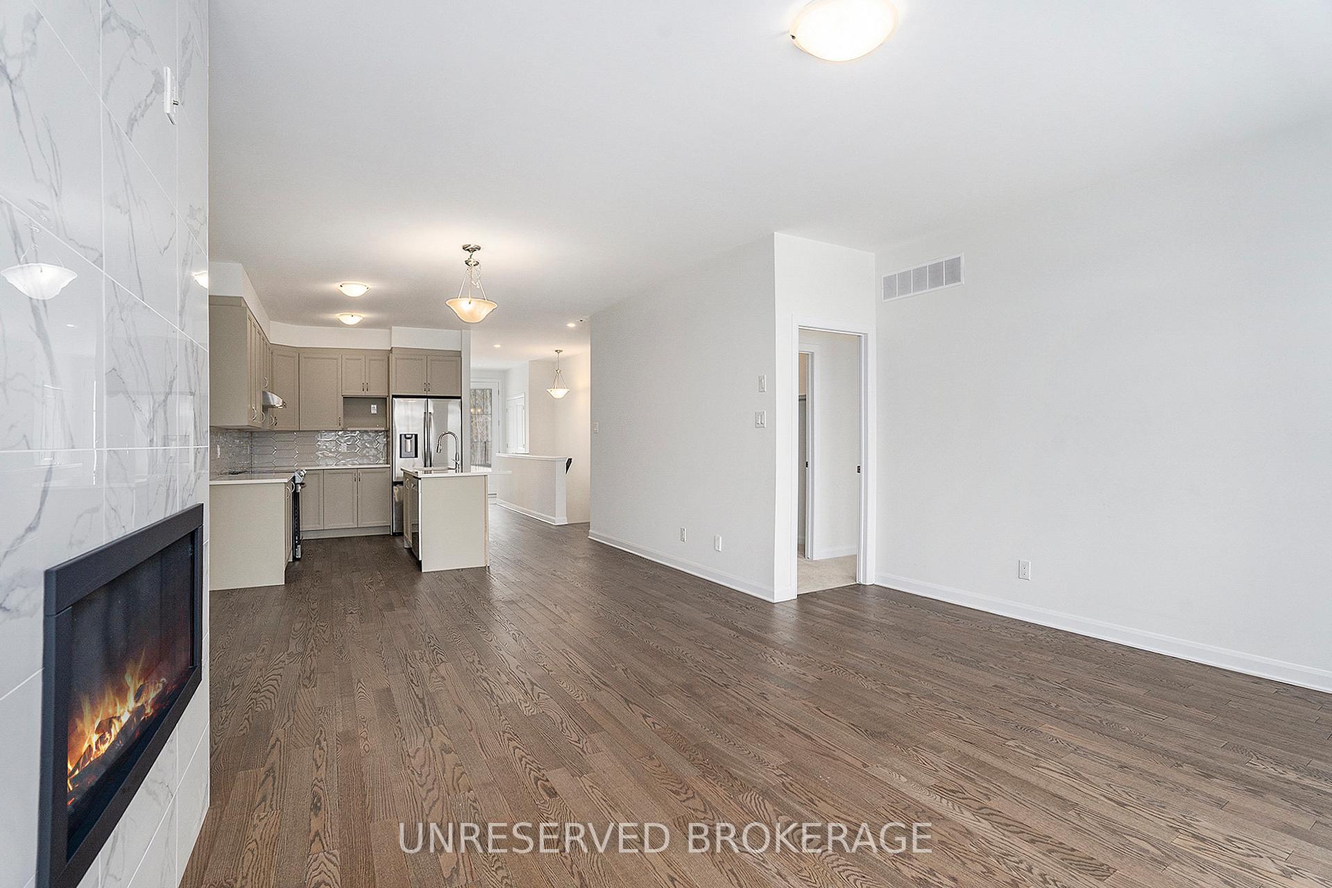 Photo 5 of 816 Companion Crescent, Ottawa, Mahogany Community — HOMEH