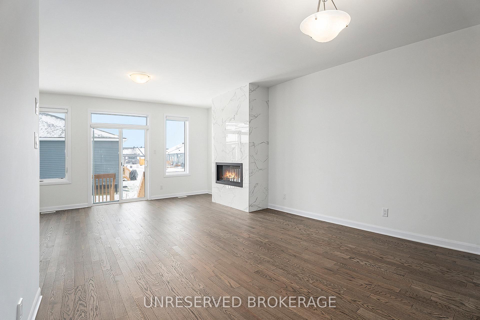 Photo 6 of 816 Companion Crescent, Ottawa, Mahogany Community — HOMEH