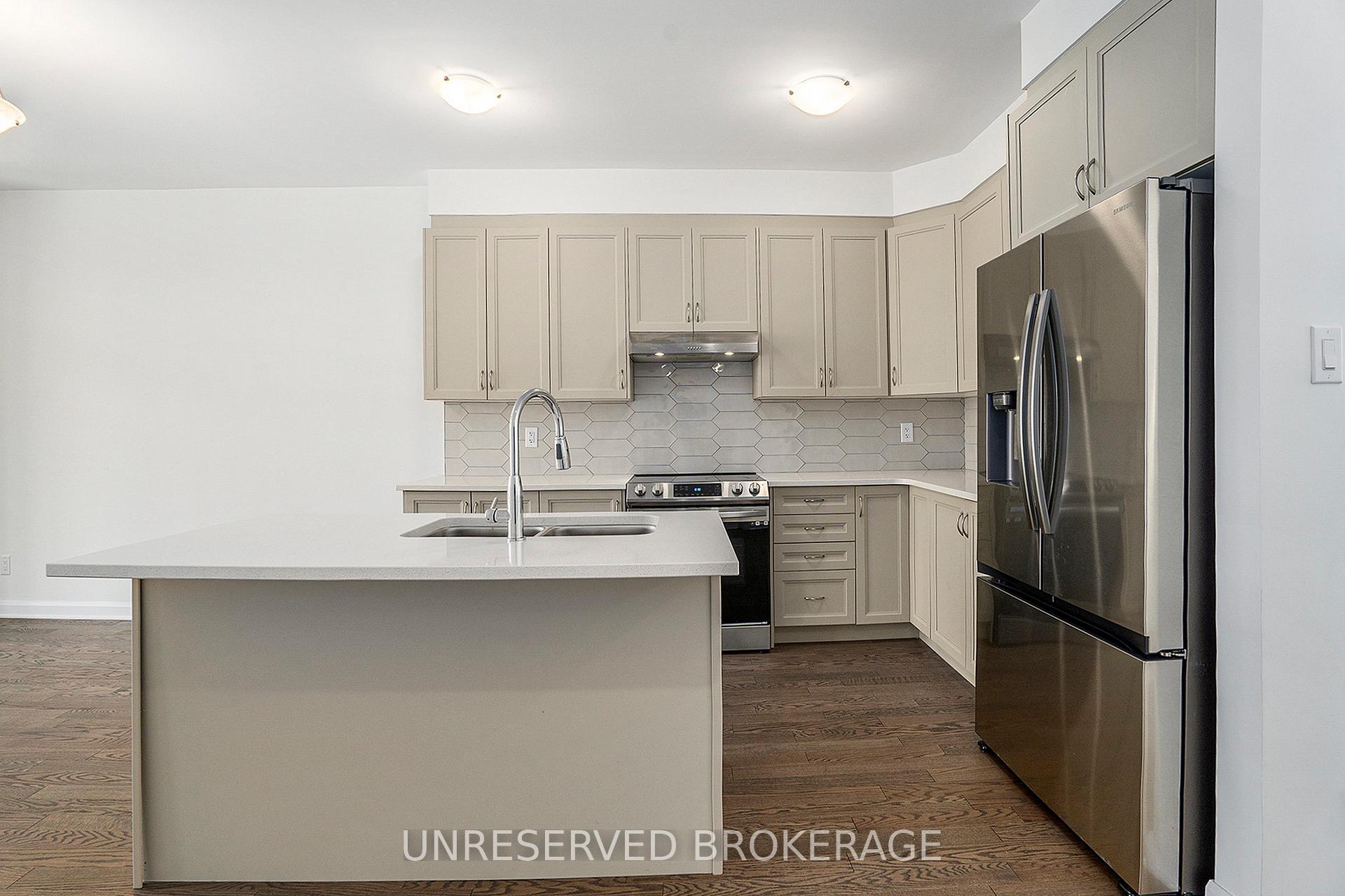 Photo 11 of 816 Companion Crescent, Ottawa, Mahogany Community — HOMEH