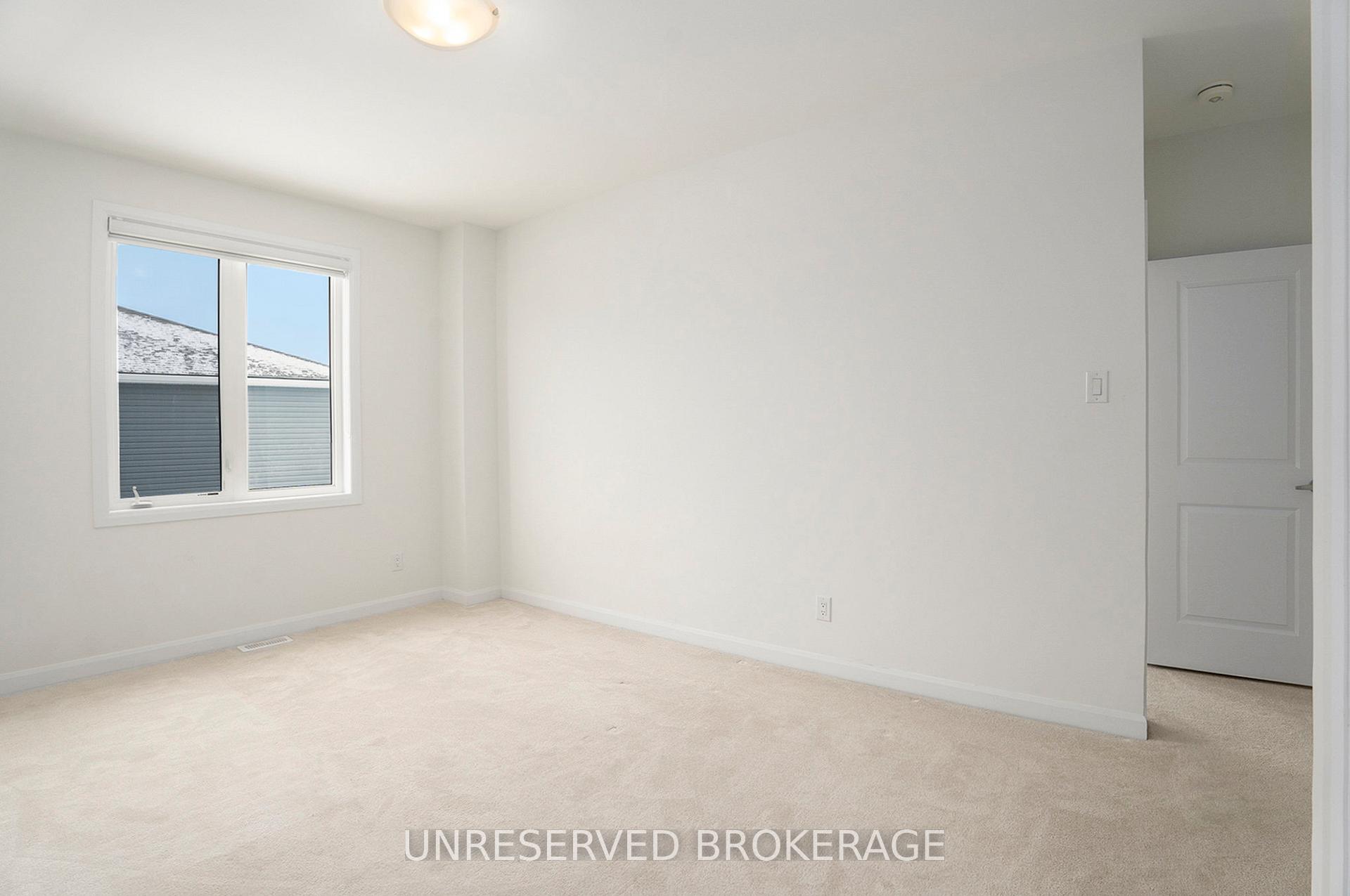 Photo 21 of 816 Companion Crescent, Ottawa, Mahogany Community — HOMEH