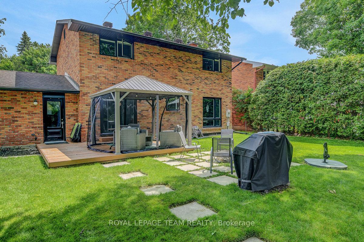 Photo 2 of 8 Kingsford Crescent, Ottawa, Kanata - Beaverbrook — HOMEH