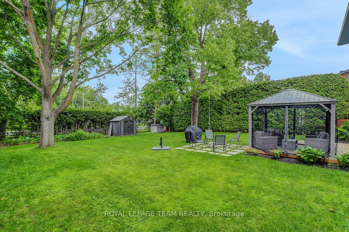 Photo 9 of 8 Kingsford Crescent, Ottawa, Kanata - Beaverbrook — HOMEH