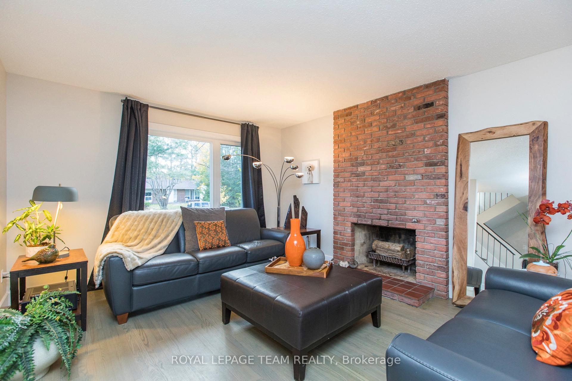 Photo 10 of 8 Kingsford Crescent, Ottawa, Kanata - Beaverbrook — HOMEH